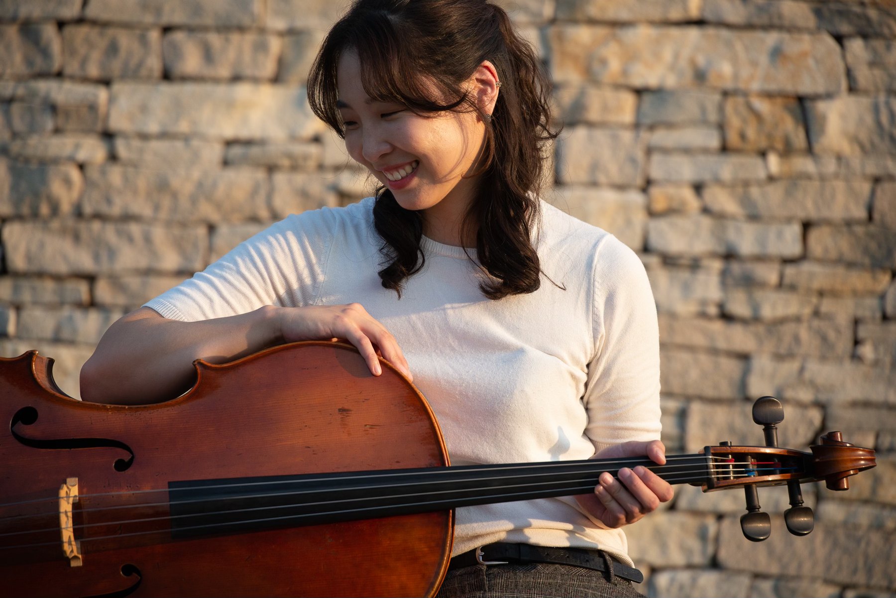 Hee Won Jeon, cellist